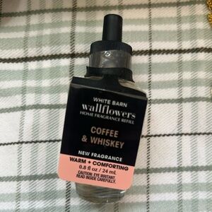 Bath & Body Works Coffee & Whiskey Wallflowers Refill – New